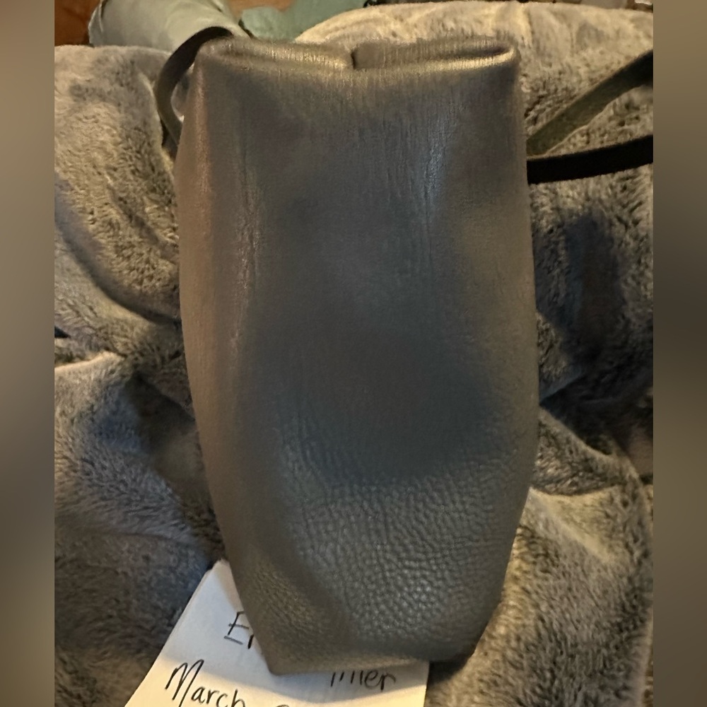 Go Forth Goods Small Avery Tote Lead Gray - Picture 5 of 12